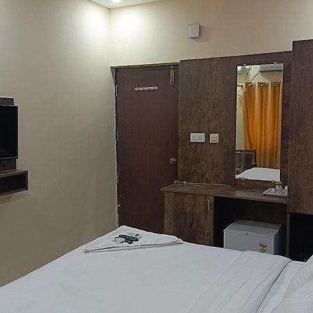 Pph Royal Gs Comforts Opp Mall Of Asia 班加罗尔 外观 照片